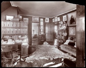 シューマン・マインク夫人の邸宅のオフィス、1906年（銀ゼラチンプリント） 作： Byron Company